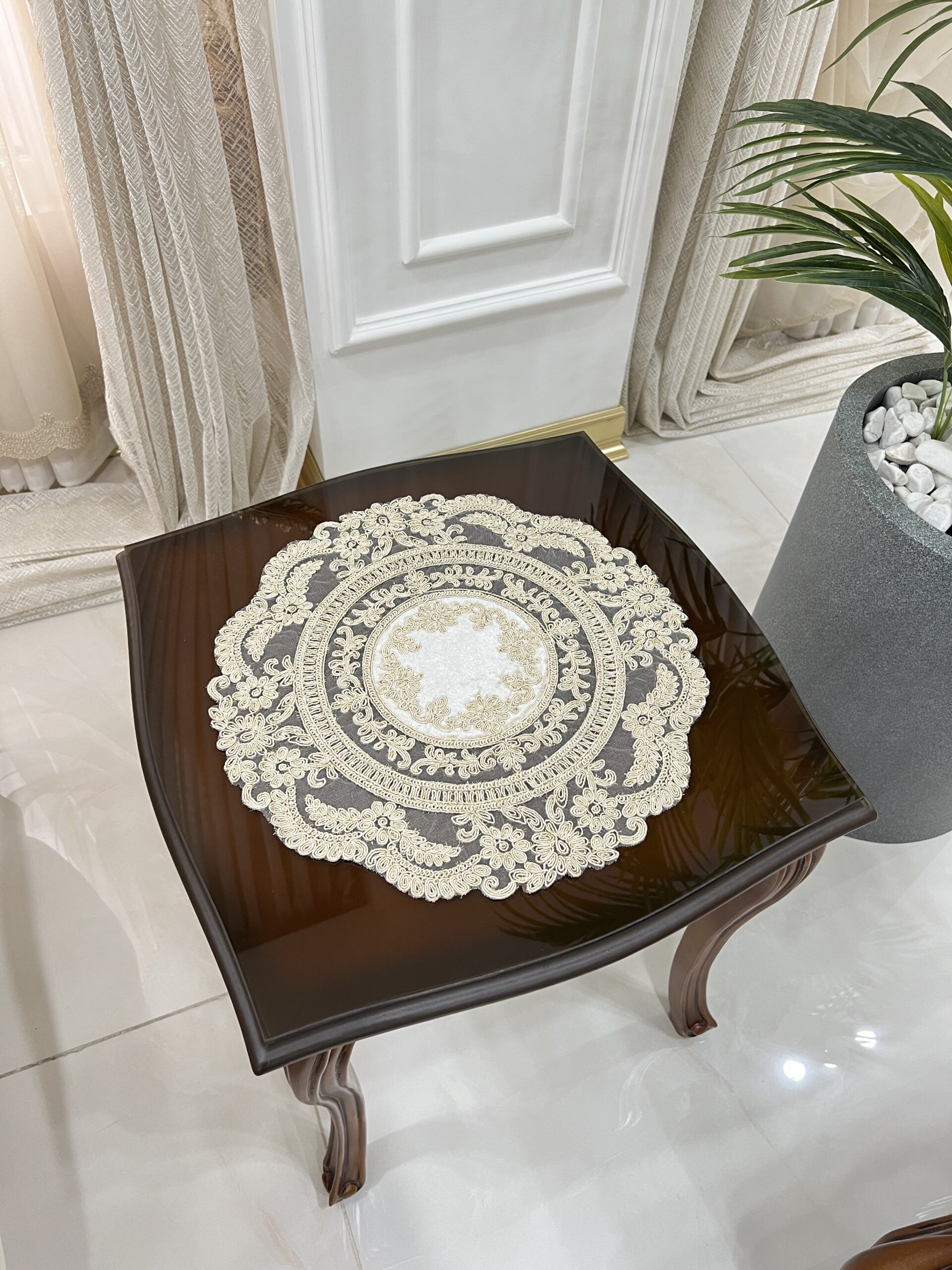 سرویس 3 تیکه گرد طرح کویین