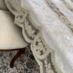 رومیزی غذاخوری مجلل طرح ورساچ
