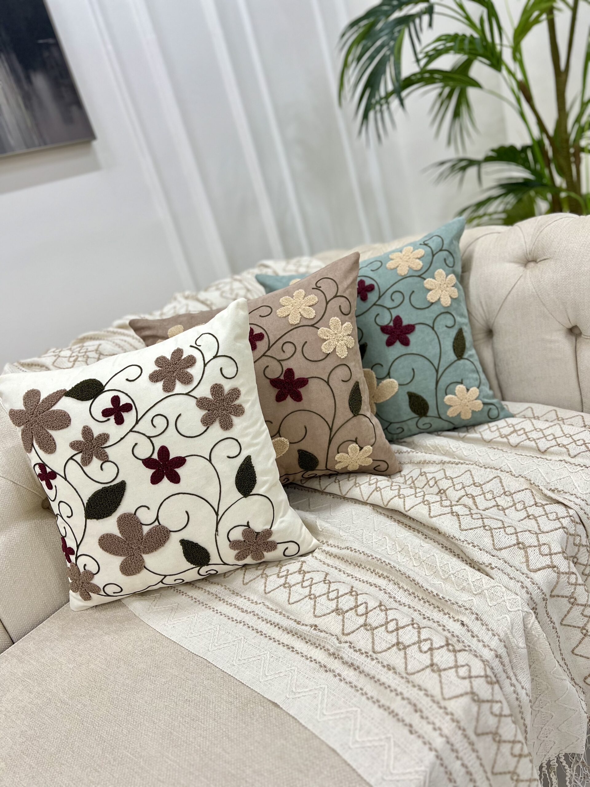 کاور کوسن پانچ دوزی طرح برگ