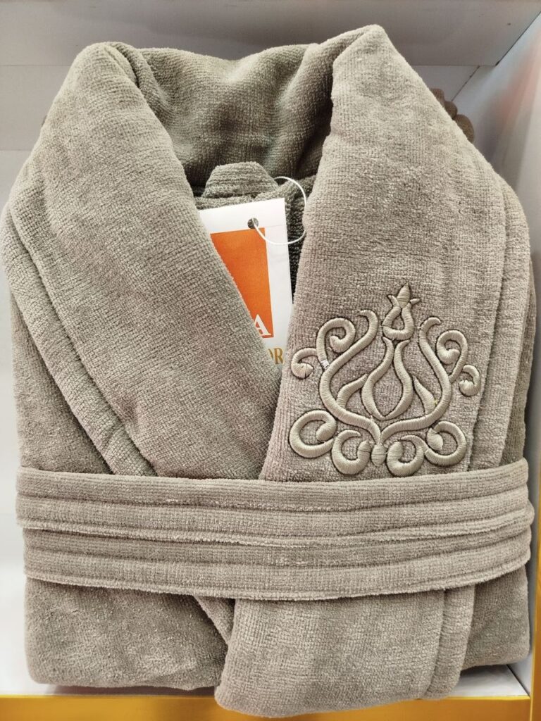 حوله تنپوش ماربور گلدوزی تمام نخ پنبه